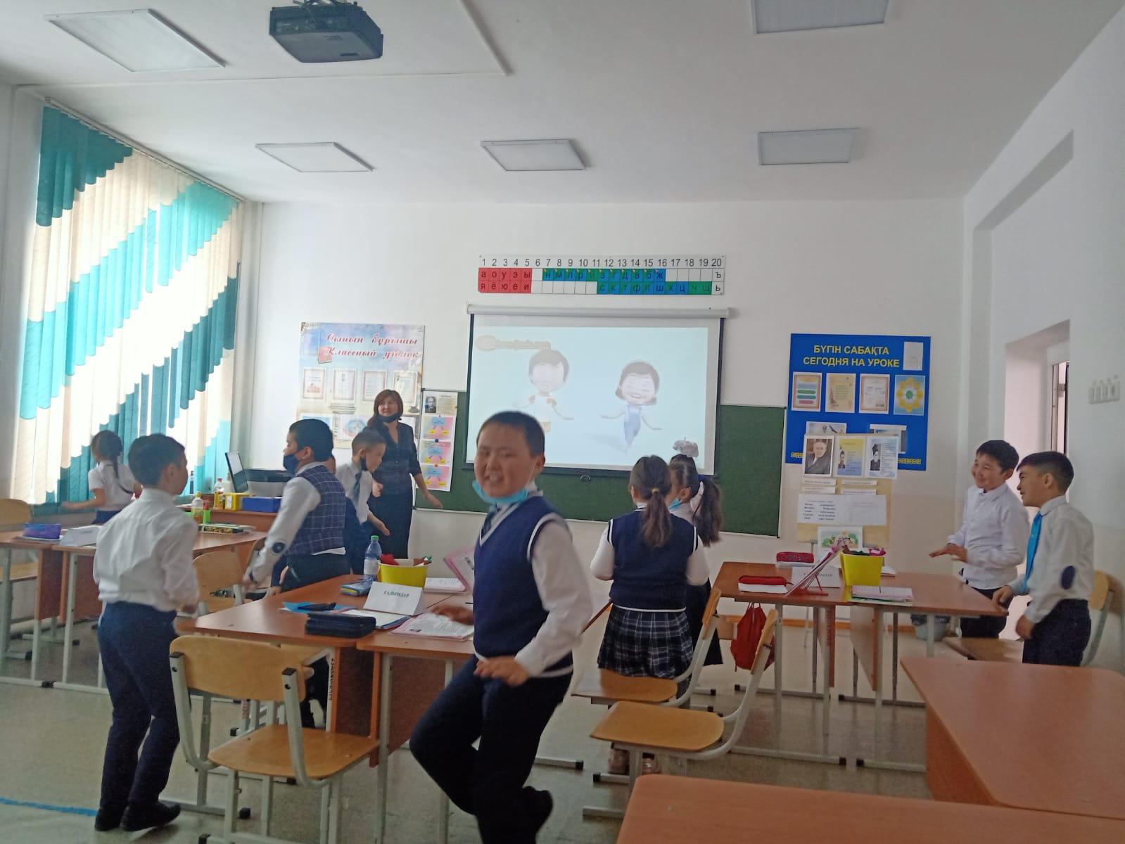 Урок қазақ тілі в рамках недели учителей НК