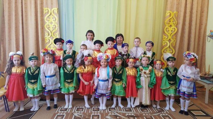 "Будь прекрасна, родная земля!"