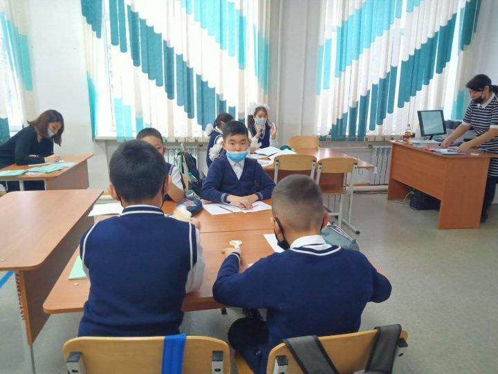 Урок қазақ тілі в рамках недели НК